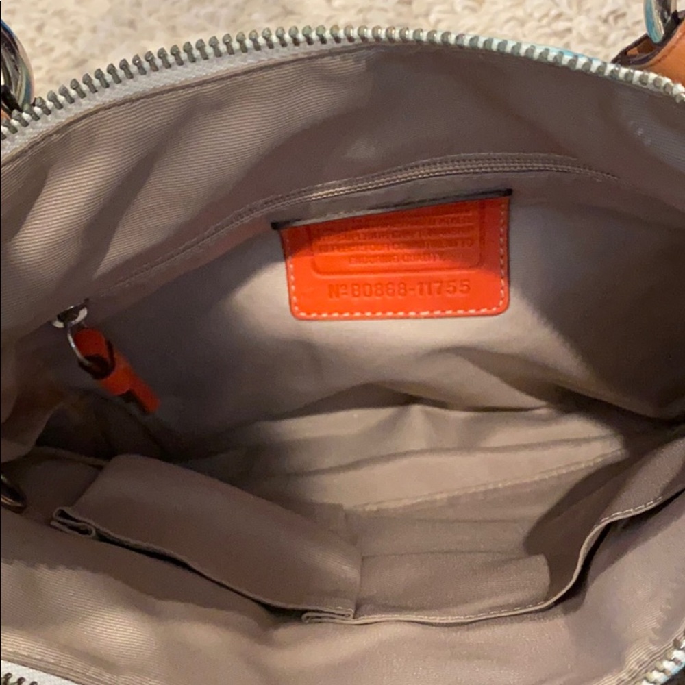 Handbag - Picture 2 of 2